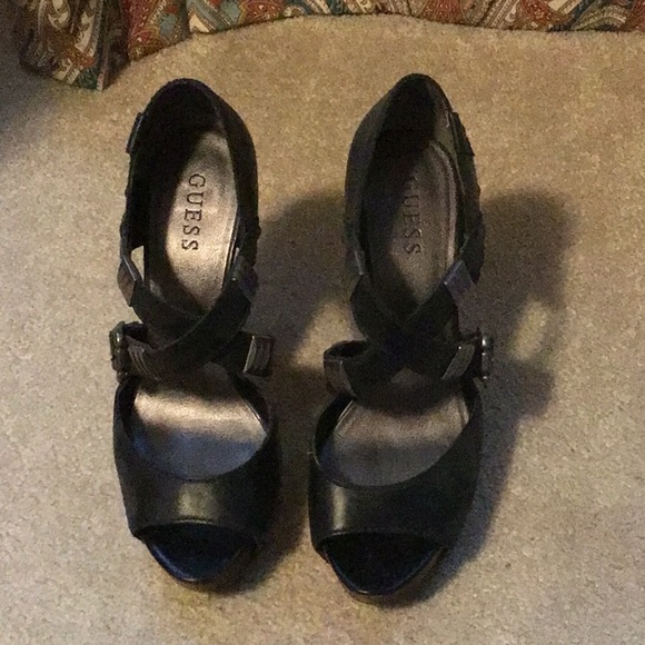 GUESS high heel shoes - Picture 4 of 4